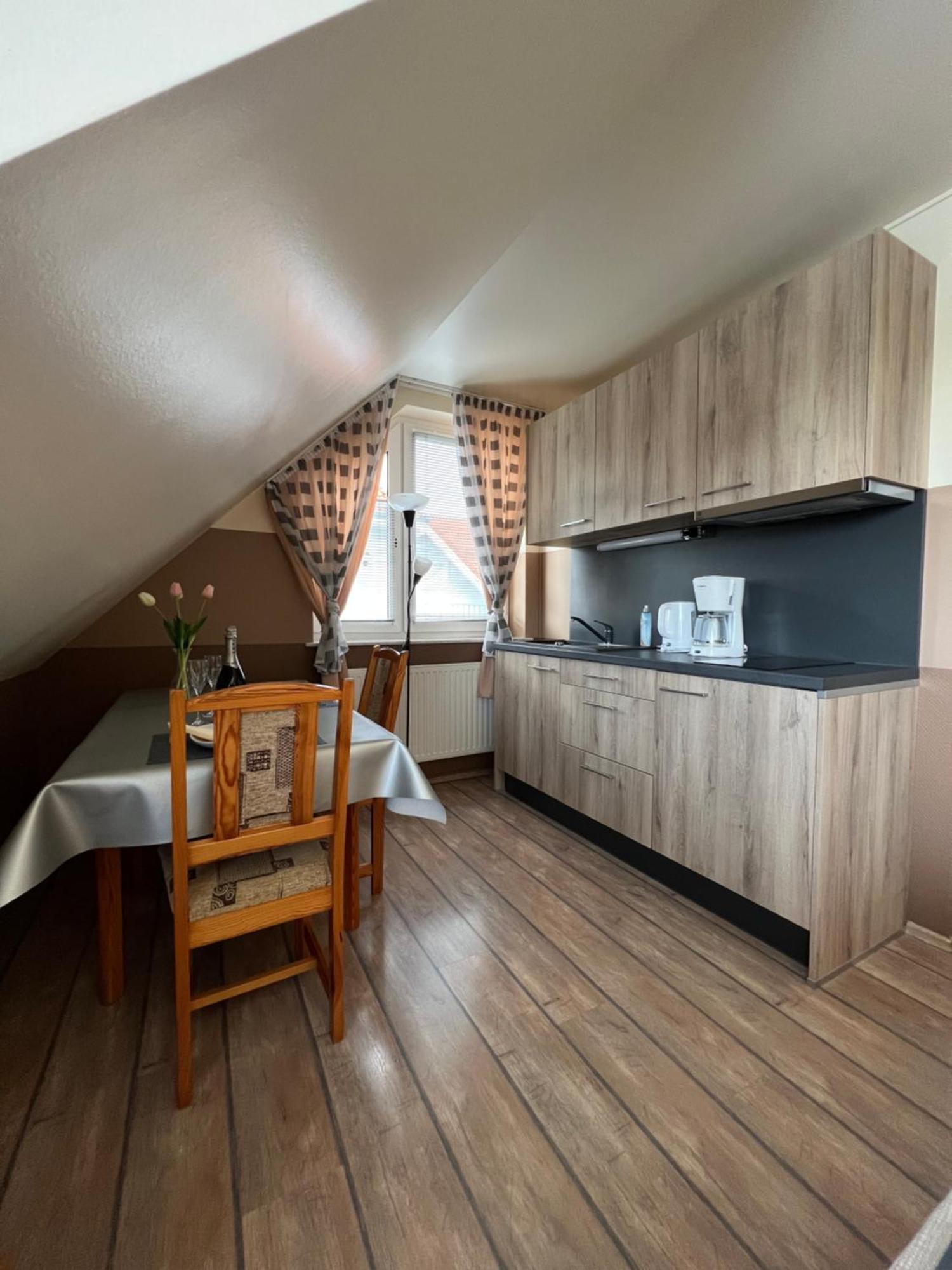 Holler Vendeghaz Apartamento Bük Exterior foto